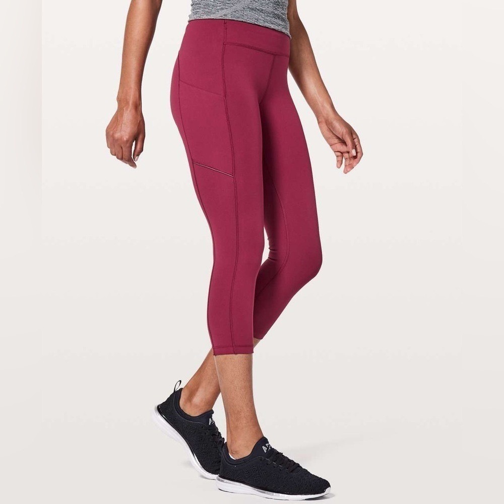 LULULEMON Speed Up Crop 21" Ruby Wine Size 10 LW6AL7S w/ Pockets